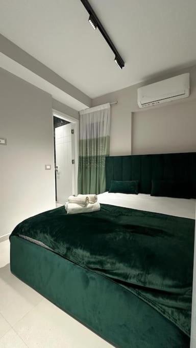 Host Apartament Elio Tiranë Luaran gambar